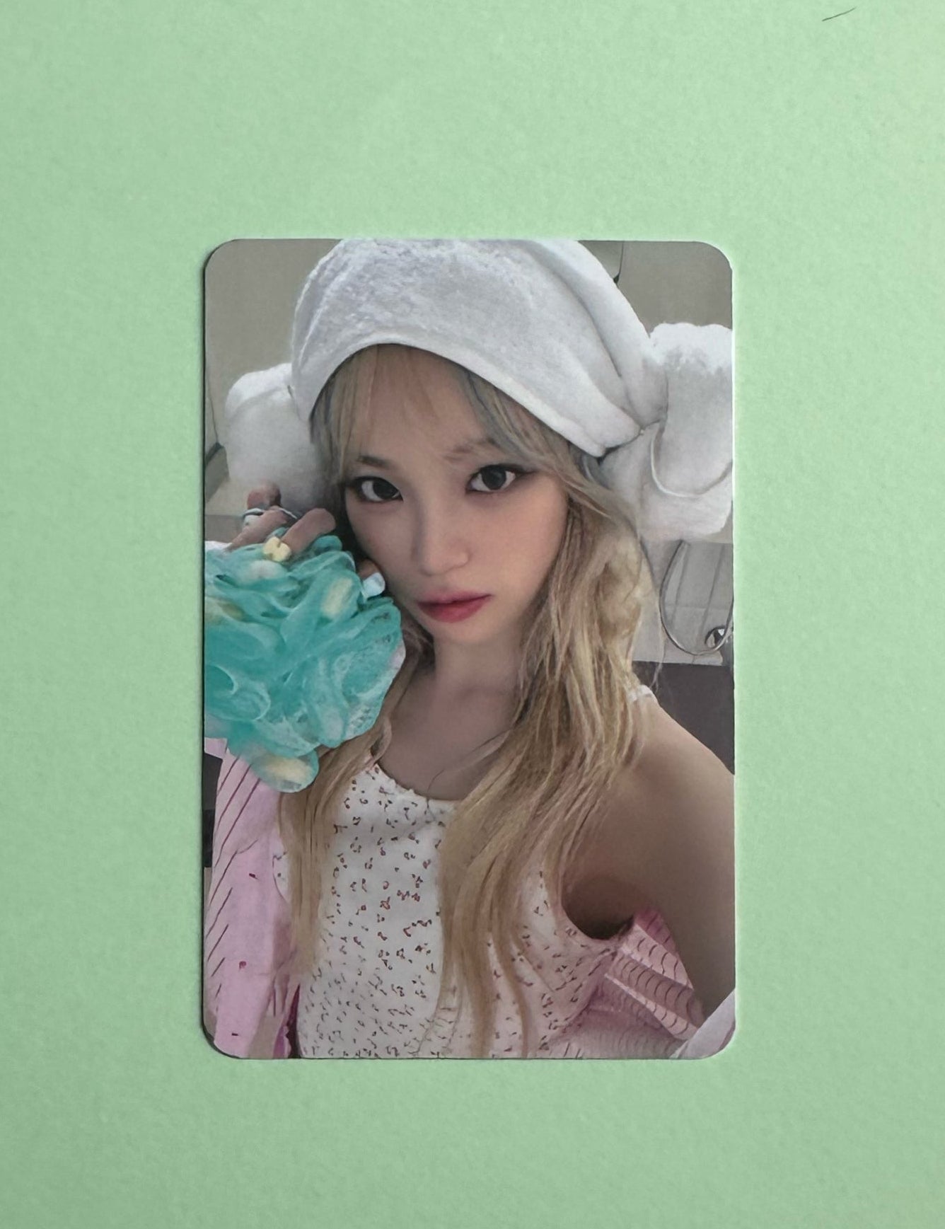 Chaewon - Le Sserafim - Crazy - Aladin - Fan Sign Photocard