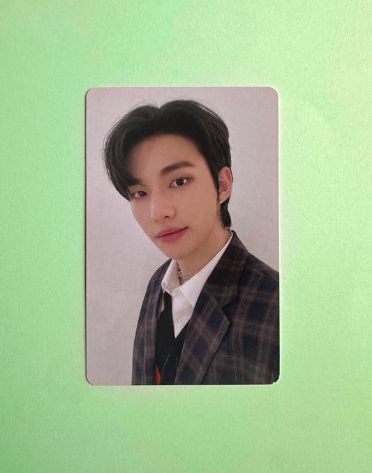 Hyunjin - Stray Kids - Christmas EveL Album  -  POB Photocard