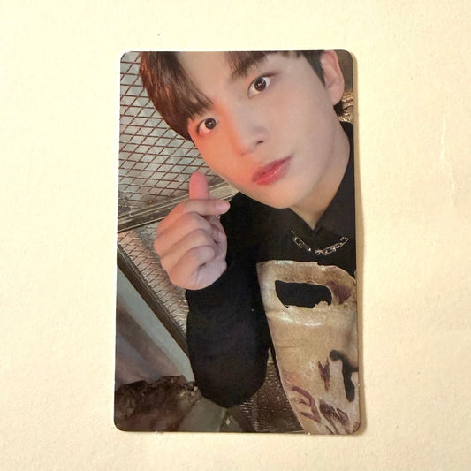 Official ATEEZ Jongho THE WORLD EP.1 MOVEMENT Beatroad x Kaura photocard front