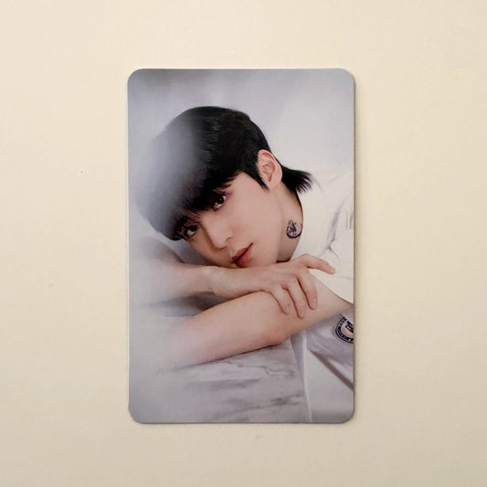 ATEEZ Yunho THE WORLD EP.2 : OUTLAW Platform Ver. Official Album Photocard - Ginger RootPhotocard