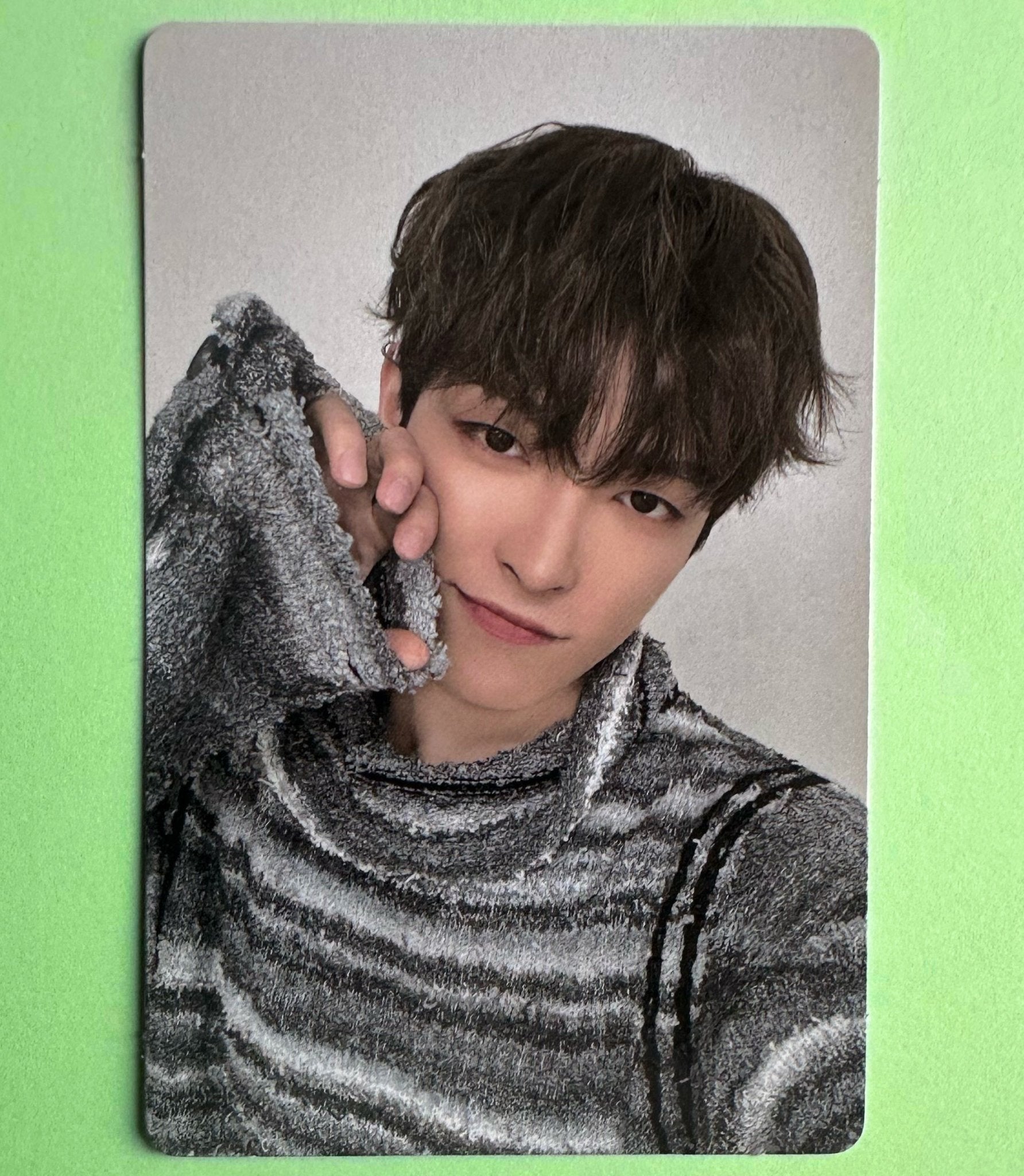 Hongjoon - Ateez - Golden Hour: Part 3 Album - Set A Photocard - Ginger RootPhotocard