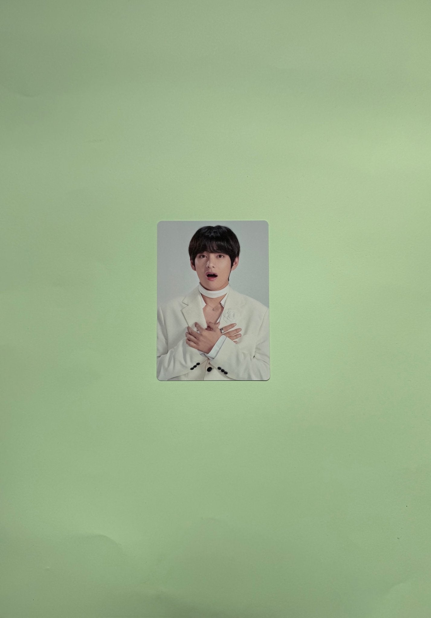 V - BTS - Map of Soul: Tour - Photocard - Ginger RootPhotocard